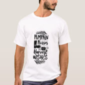 Pumpkin Kisses Harvest Wishes Typografie T-shirt (Voorkant)