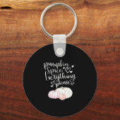 Pumpkin Spice Alles Luiaard Halloween Sleutelhanger (Voorkant)