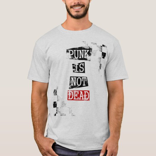 PUNK IS NOT DEAD T-SHIRT (Voorkant)