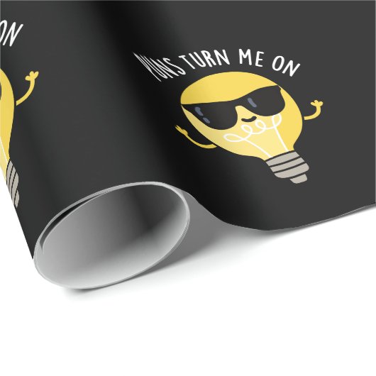 Puns zet me op Funny Light Bulb Pun Dark BG Cadeaupapier (Rol Hoek)