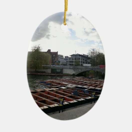 Punts on the River Cam in Cambridge Keramisch Ornament (Voorkant)