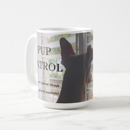 Pup Patrol Chuweenie Mok – Grappig Geschenk voor H (Voorkant links)
