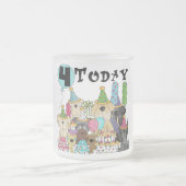 Puppies 4th Birthday Bash Tshirts en geschenken Matglas Koffiemok (Center)