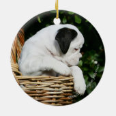 Puppies in mandje keramisch ornament (Achterkant)