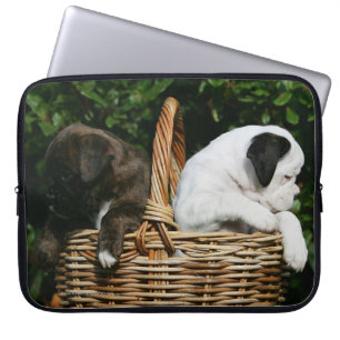 Puppies in mandje laptop sleeve