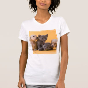 Puppies met Russische blauwe kittens en dachshund T-shirt