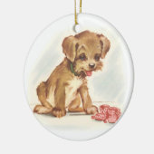  Puppy bewondert nieuwe babyschoenen Keramisch Ornament (Links)