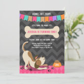 Puppy Birthday Invitation Paw-ty Puppy Party Kaart (Staand voorkant)