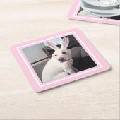 Puppy dog met paasmaaltijd roze kartonnen onderzetters (Schuin)