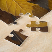 Puppy hond spelen in herfst bladeren legpuzzel (Zijkant)