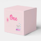 Puppy in Bath One Year Old Girl Birthday Bedankdoosjes (Achterkant)