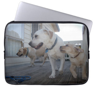 Puppy Kusjes: Crème Kleur Labrador Familie Liefde, Laptop Sleeve