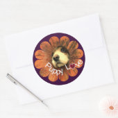 Puppy Love Peking Out of a Flower Ronde Sticker (Envelop)