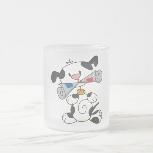 Puppy met de T-shirts en de Giften van de Krant Matglas Koffiemok (Center)