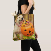 Puppy met pompoen Bucket Tote Bag (Dichtbij)