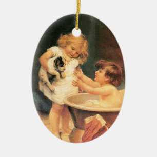 Puppy neemt een bad  Antiek Keramisch Ornament