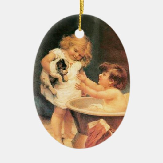 Puppy neemt een bad  Antiek Keramisch Ornament (Voorkant)