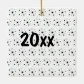 Puppy's eerste kerstjaar met de aangepaste naam keramisch ornament (Achterkant)