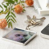 Pura vida voor kapucijnaapje met witte bodem sleutelhanger (Zijkant)