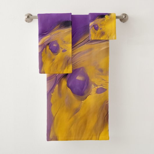 Purple and Gold Abstract Bad Handdoek (Insitu)