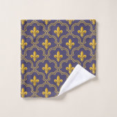 Purple and gold fleur-de-lys quatrefoil pattern bad handdoek (Wasdoekje)