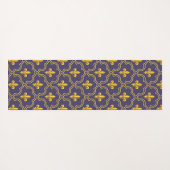 Purple and gold fleur-de-lys quatrefoil pattern yogamat (Achterkant (horizontaal))