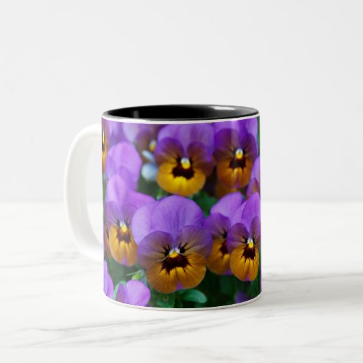 Purple and Gold Pansies Tweekleurige Koffiemok (Voorkant links)