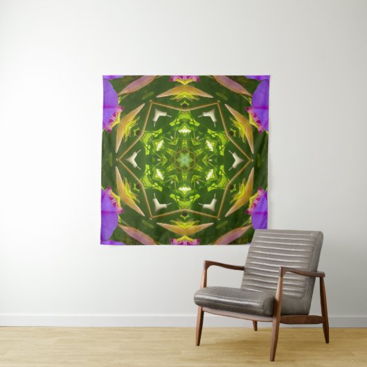 PURPLE AND GREEN ABSTRACT DRAWING. SAMER BRASIL. 4 WANDKLEED (In situ)