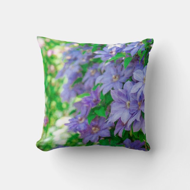 Purple Clematis flower Kussen (Voorkant)