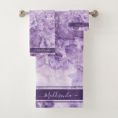 Purple crystal Monogram Name Marble Custom Bad Handdoek (Insitu)