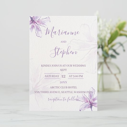 Purple Floral Watercolor Wedding Invitation Kaart (Staand voorkant)