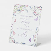 Purple Flowers Hoeveel Kisses Vrijgezellenfeest sp Reclamebord Met Voetstuk (Voorkant)