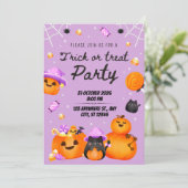 Purple Halloween Trick or Treat Party Invitation Kaart (Staand voorkant)