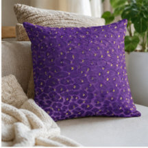 Purple Leopard Print Pattern with Gold Hearts