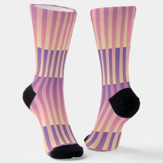 Purple Pink Yellow Striped Pattern Sokken (Gebogen)