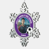 Purple Soccer Player Photo High School Spirit Tin Sneeuwvlok Ornament (Rechts)