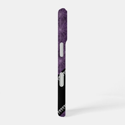 Purple Spiderweb Pattern Custom Name & Skulls iPhone 16 Hoesje (Rechterkant)