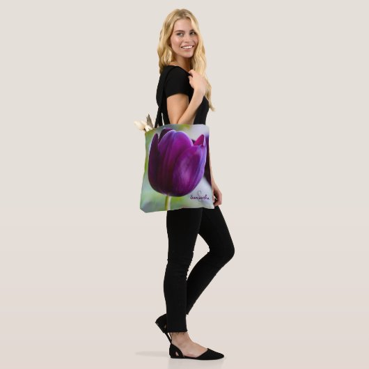 Purple Tulip Tote bag (Op model)