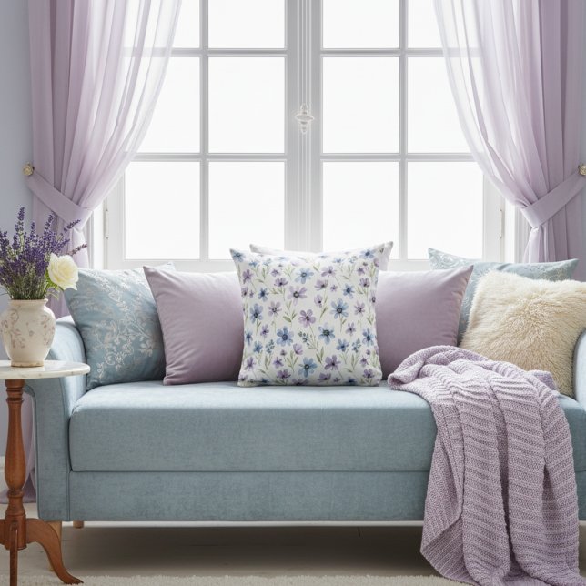 Purple Wildflower Meadow Kussen (Creator heeft geüpload)