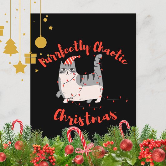 Purrfectly Chaotic Christmas Funny Holiday Cat Briefkaart