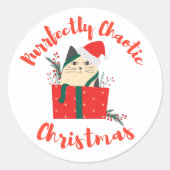 Purrfectly Chaotic Christmas Funny Holiday Cat  Ronde Sticker (Voorkant)