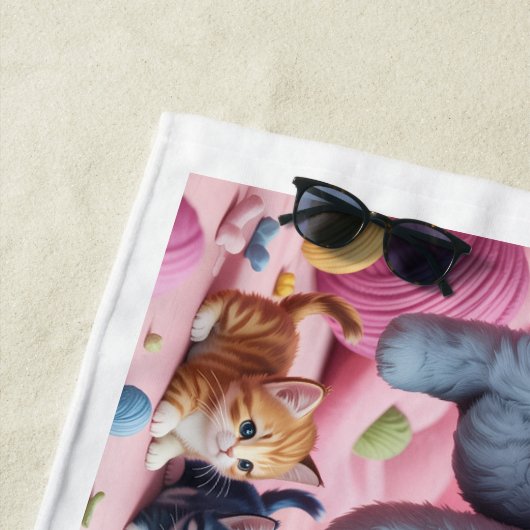 PURRMA Cute Kitten Beach Towel Strandlaken (In situ)