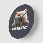 PURRR-FECT Hilarious Laughing Cat Meme T Shirt Ronde Klok (Hoek)