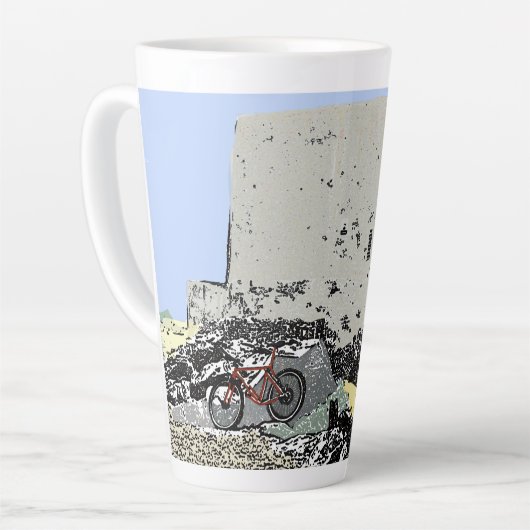 Push Bike en Martello Tower Hythe Kent Latte Mok (Linkerhoek)