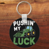 Pushing My Luck Tractor Grappig St Patrick Day Peu Sleutelhanger (Voorkant)