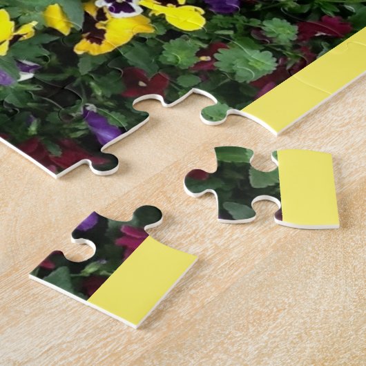Puzzelen van pansies legpuzzel (Zijkant)