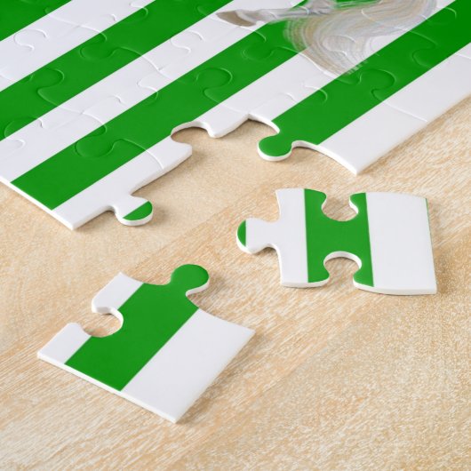 Puzzels Green and White Stripe White Horse (Zijkant)