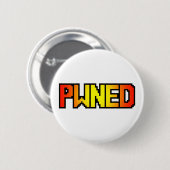 PWNED RONDE BUTTON 5,7 CM (Voorkant /achterkant)