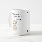 Pyjama Luiaard Alles is Beter Mok Cadeau (Voorkant links)