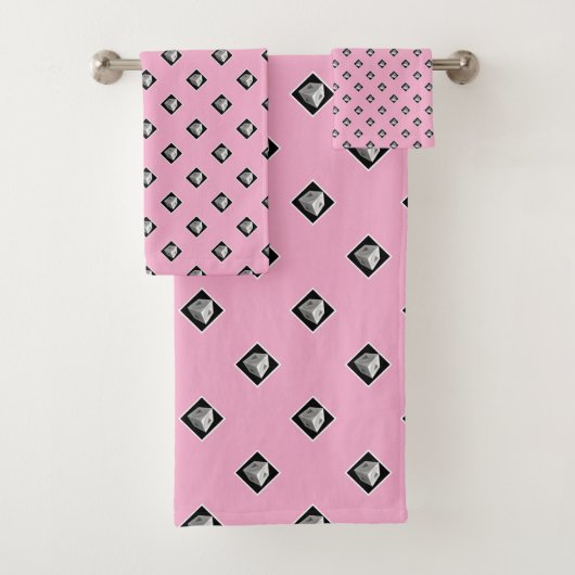 Pyramid Cube Repeat Pastel Pink Bad Handdoek (Insitu)